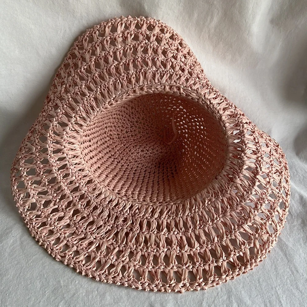 Pink floppy straw hat with tie